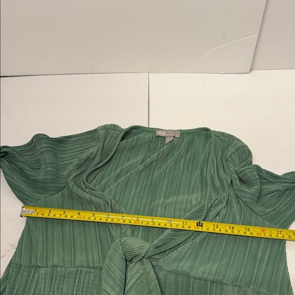 ASOS Green Baby Doll Dress Size 8 Bow Detail in V Neck Front. Chiffon Style. - Picture 5 of 9